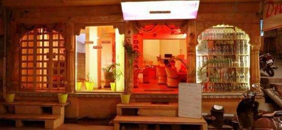 Dadosa Restaurant